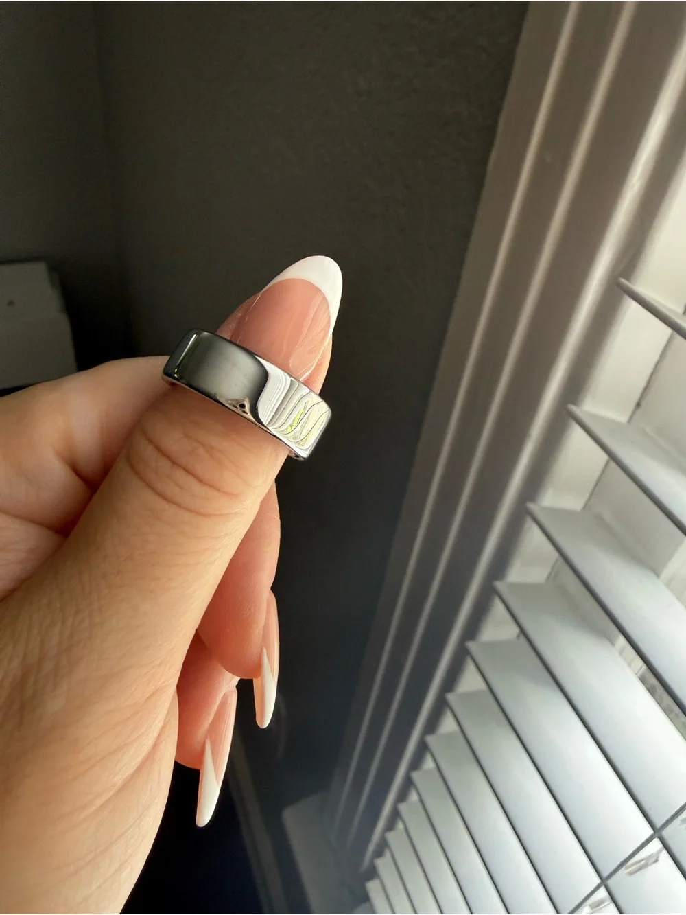 Oura Ring 4 Silver Sz 8